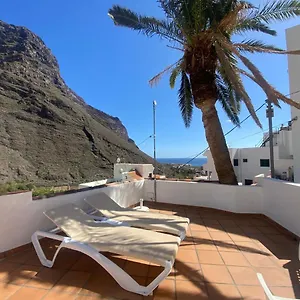 https://casa-calera.in-canary-islands.com